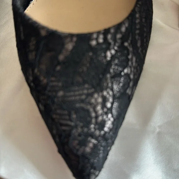 Black lace heels never worn 3 and a half inch heel - Picture 5 of 5